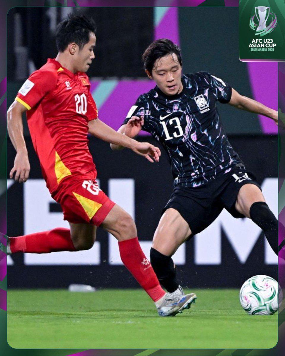 bob半岛体育app下载-耻辱！韩国多打1人轰32脚仍输越南 门将7次扑点全猜错 韩媒：灾难